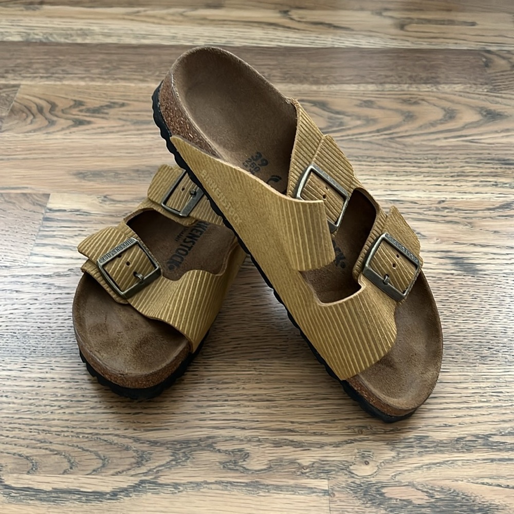 Birkenstock Arizona Sandals - Picture 2 of 4